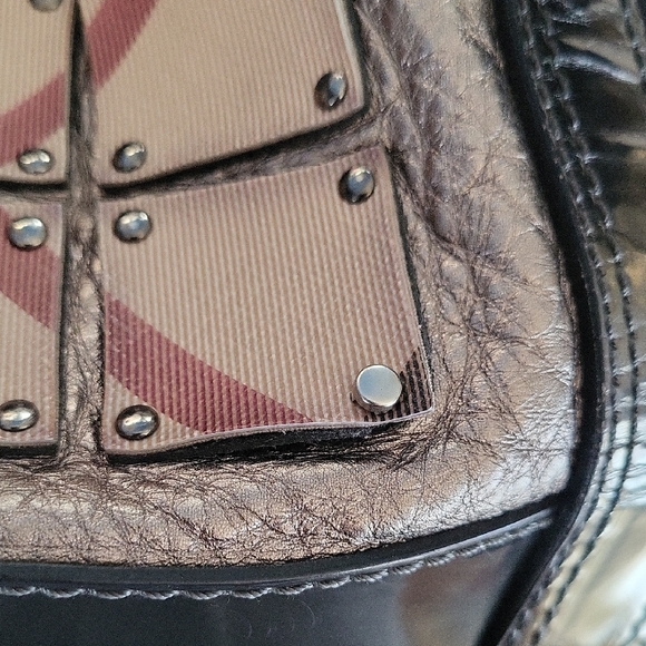 Burberry Black and Brown Shoulder Bag - Picture 14 of 16